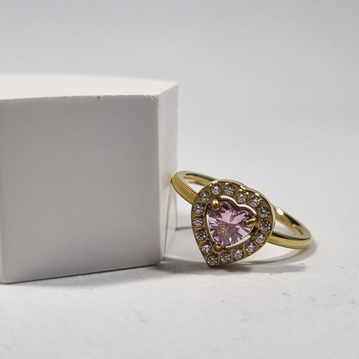 Anillo dorado con corazón rosa central