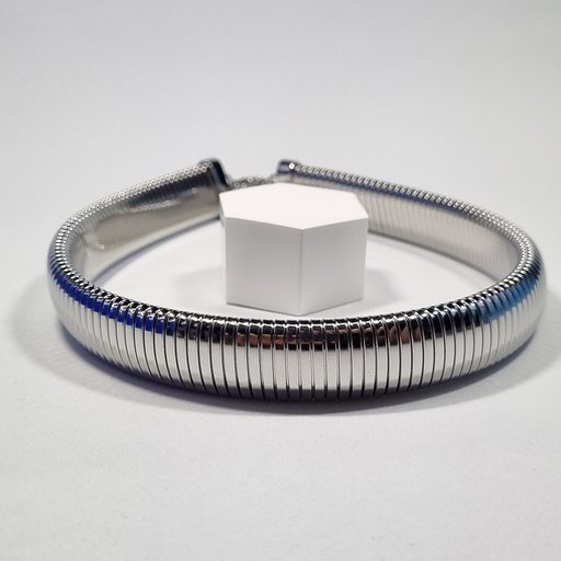 Collar chocker plateado